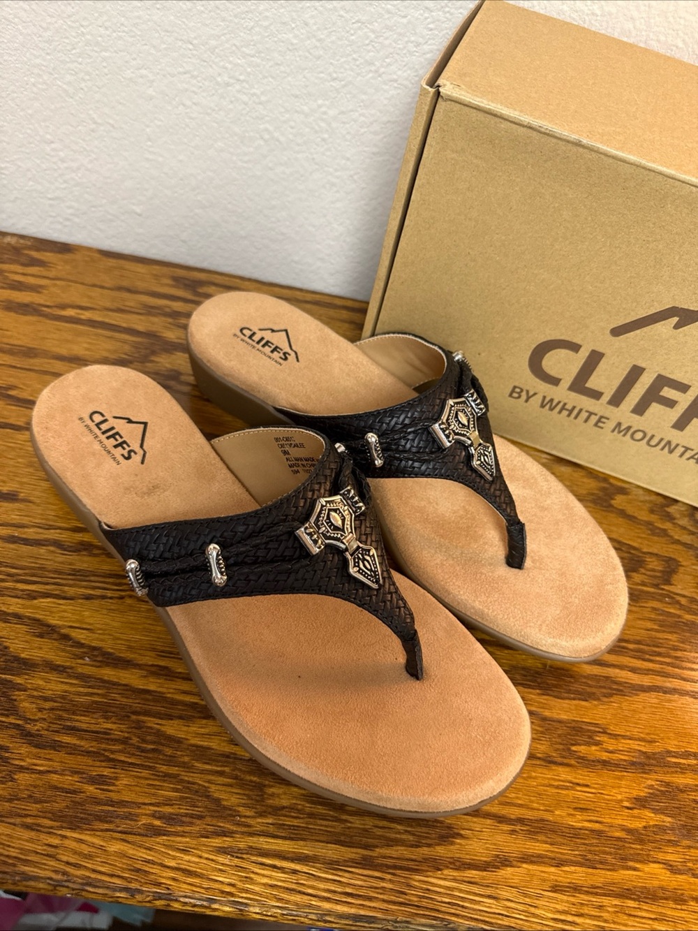 Cliffs By White Mountain Bailee Southwest Thong Sandal Black Size 9M